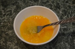 Пышный омлет на сковороде