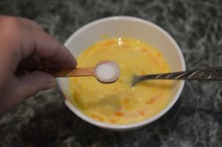 Пышный омлет на сковороде