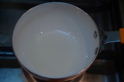 Пышный омлет на сковороде