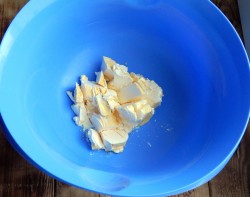 Печенье в печеньице Орешки с миндалем - шаг 2