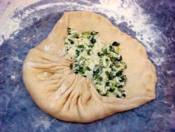 Осетинские пироги с зеленым луком