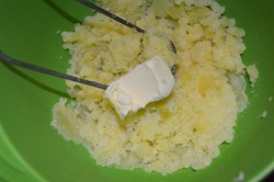 Осетинский пирог с картошкой и сулугуни