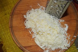 Осетинский пирог с картошкой и сулугуни