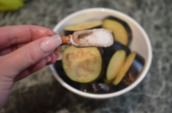Острые баклажаны на зиму закуска - шаг 3