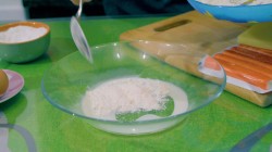 название картинки Закуска к пиву крабовые палочки обжаренные в кляре с сыром