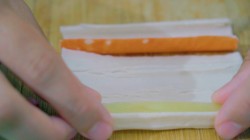 название картинки Закуска к пиву крабовые палочки обжаренные в кляре с сыром