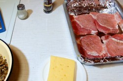 название картинки Отбивная свиная под сыром с грибами