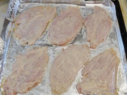 Отбивные из куриной грудки в духовке - шаг 3 Отбивные из куриной грудки в духовке - шаг 3