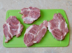 название картинки Отбивные из свинины на сковороде