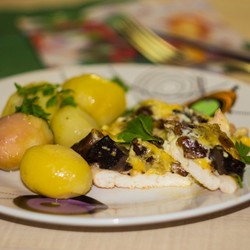 Новогодние отбивные с сыром и грибами в духовке куриные