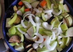 Овощи в кисло сладком соусе по китайски