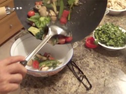 название картинки Вок с овощами и грибами