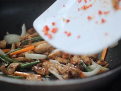 Овощная куриная лапша вок - шаг 18 Овощная куриная лапша вок - шаг 18