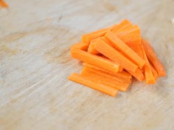 Овощная куриная лапша вок - шаг 5 Овощная куриная лапша вок - шаг 5