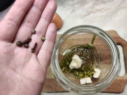 Огурцы с помидорами на зиму маринованные. Овощное ассорти