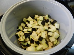 Овощное рагу с баклажанами в мультиварке