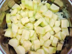 Овощное рагу кабачки с капустой и шампиньонами