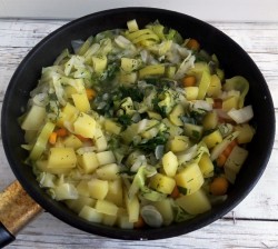 Овощное рагу с капустой