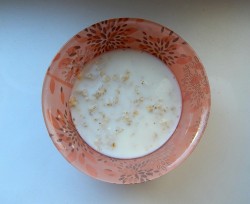 Овсянка в микроволновке на молоке