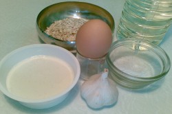 Овсяные блины с чесноком - шаг 1 Овсяные блины с чесноком - шаг 1