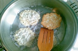 Овсяные блины с чесноком - шаг 10 Овсяные блины с чесноком - шаг 10