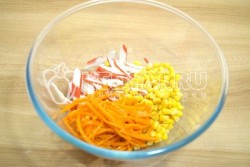 название картинки Салат Палочка-выручалочка с крабовыми палочками