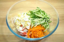 название картинки Салат Палочка-выручалочка с крабовыми палочками