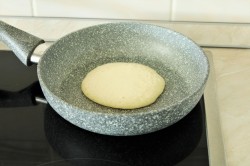 Панкейки без соды и разрыхлителя - шаг 12