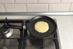 название картинки Панкейки на кефире пышные