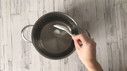 название картинки Паста карбонара с беконом и сливками классическая