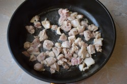 название картинки Паста фетучини курица с грибами в сливочном соусе