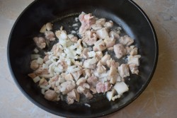 название картинки Паста фетучини курица с грибами в сливочном соусе