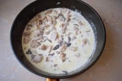 название картинки Паста фетучини курица с грибами в сливочном соусе