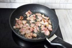 название картинки Паста с куриным филе и беконом