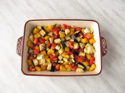 Макароны с запеченными овощами и сыром в духовке