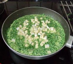 название картинки Паста со шпинатом в сливочном соусе