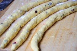 Пасхальная булка с изюмом - шаг 14 Пасхальная булка с изюмом - шаг 14
