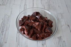 Печень говяжья в сметане на сковороде - шаг 2