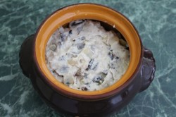 название картинки Печень в горшочках по-русски