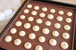 Двойное печенье с начинкой в шоколаде