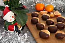 Двойное печенье с начинкой в шоколаде