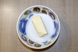 название картинки Хрустящее песочное печенье с кунжутом