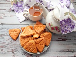 название картинки Печенье вафли в форме на газу