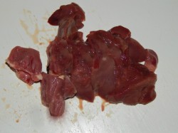 Печень говяжья в сметане с луком - шаг 1 Печень говяжья в сметане с луком - шаг 1