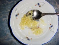 Шампиньоны фаршированные, запеченные в духовке