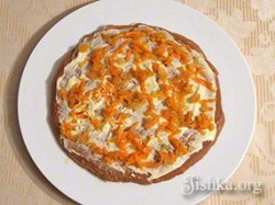Печеночный торт с морковкой и луком