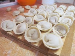 Тесто для пельменей без яиц - шаг 15 Тесто для пельменей без яиц - шаг 15