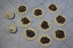 Пельмени с грибами