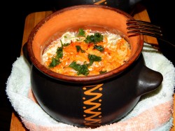 Пельмени в сметане в горшочке - шаг 4 Пельмени в сметане в горшочке - шаг 4