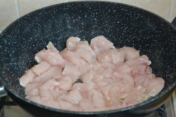 Пенне с курицей и болгарским перцем